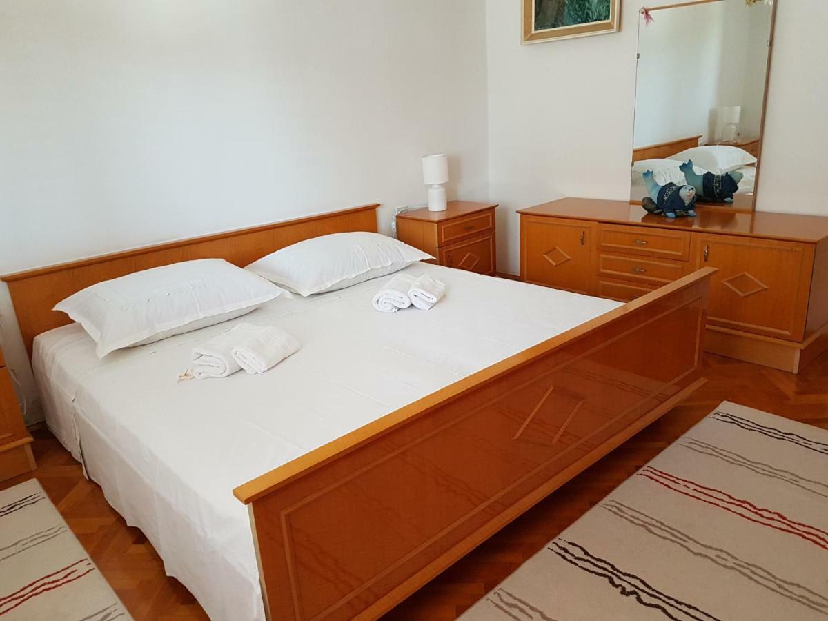 Apartment Marija & Iko โตรกีร์ ภายนอก รูปภาพ