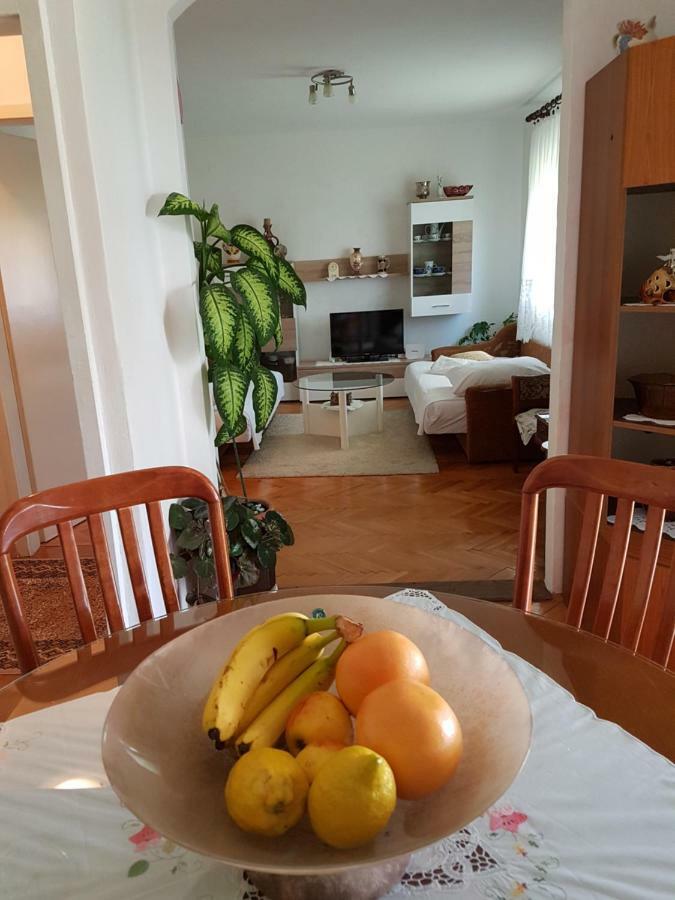 Apartment Marija & Iko โตรกีร์ ภายนอก รูปภาพ